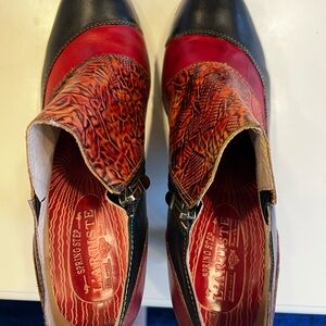 Spring Step L’Artiste Vibrant Red and Black Ankle Boots